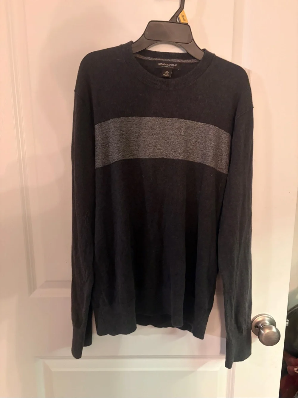 Banana Republic Men’s Crewneck Sweater in Black with Gray Stripe